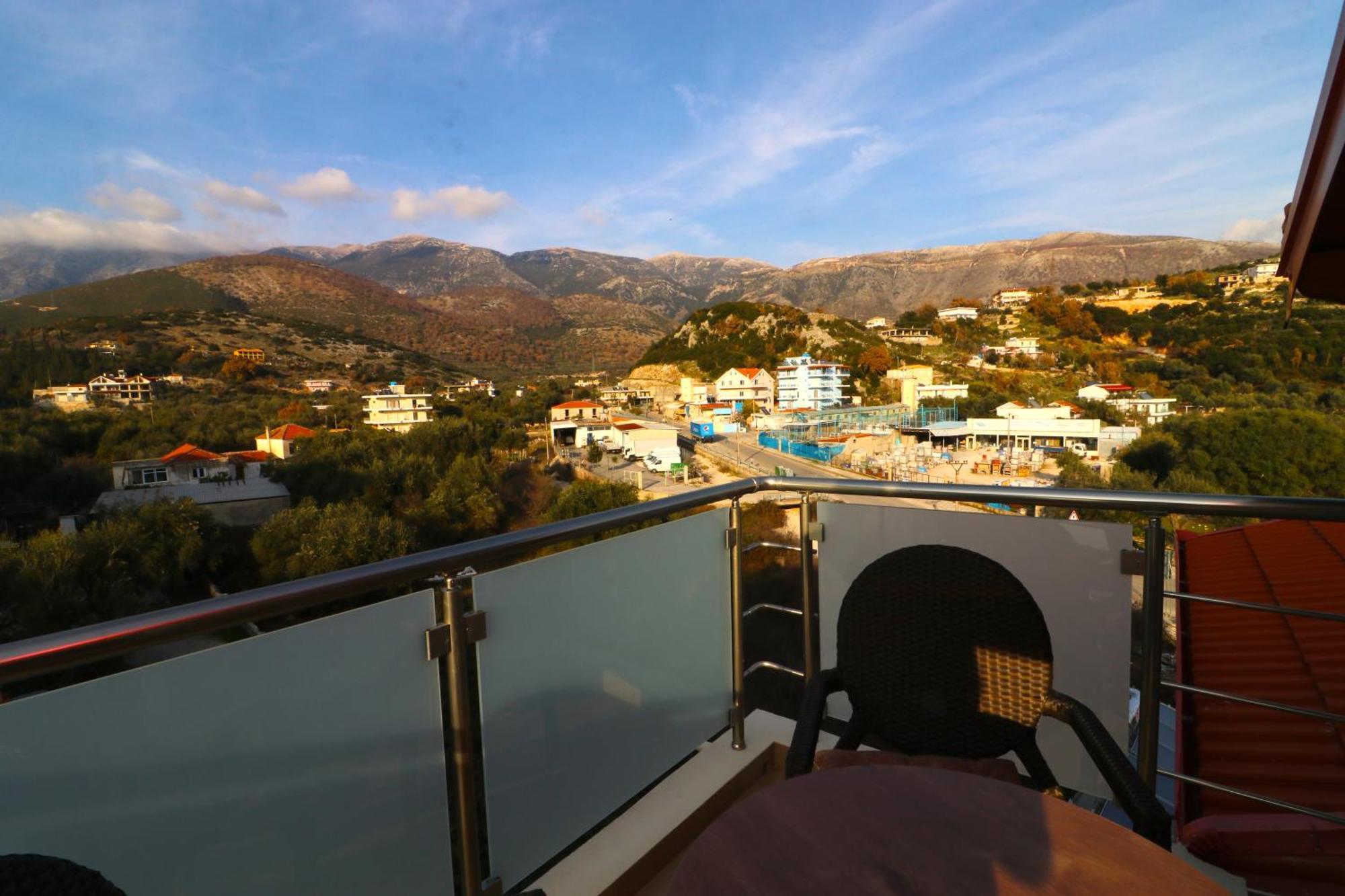 Fegi Rooms Himare Exterior photo